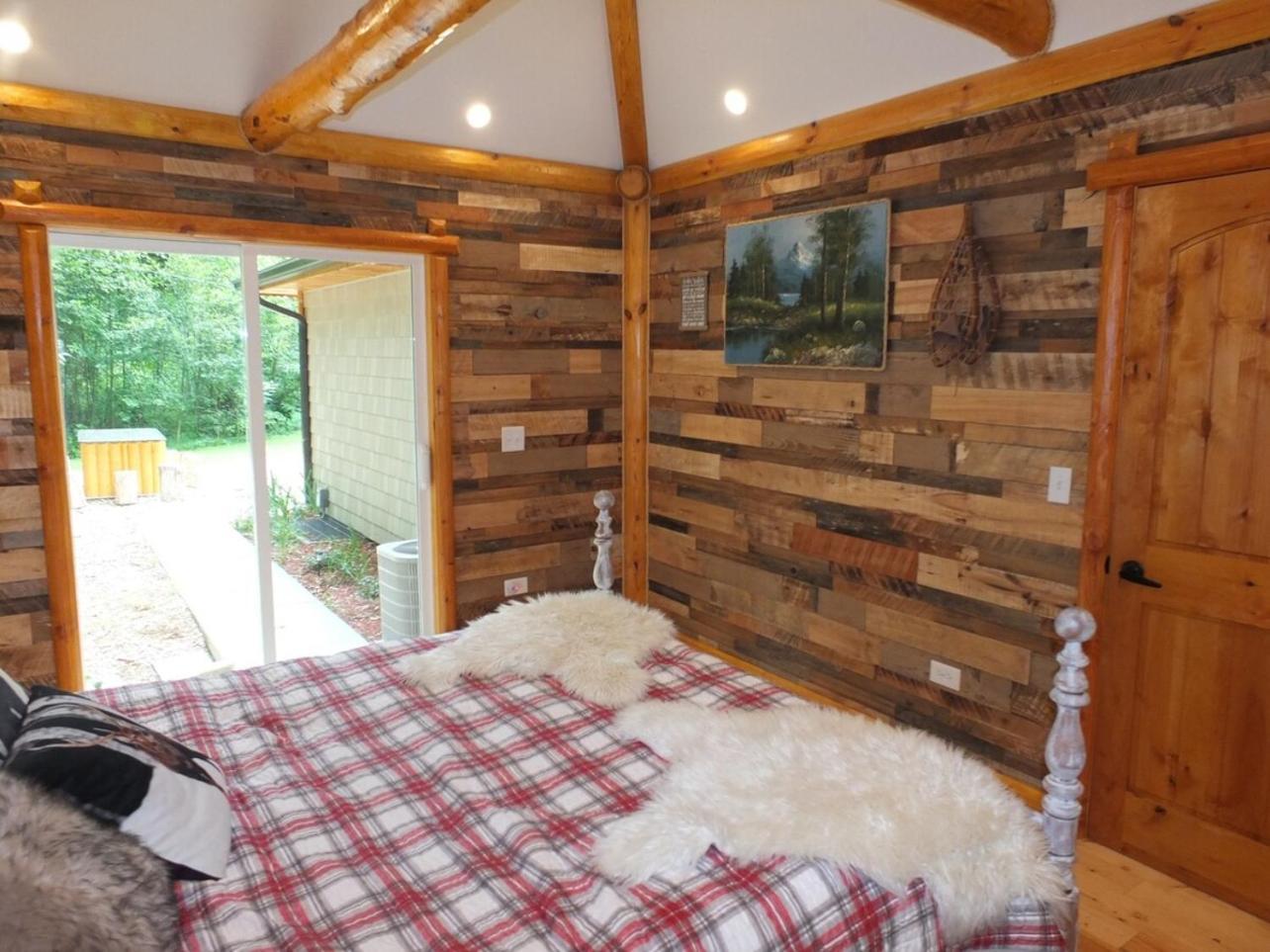 New! La Maison Malabar - Gorgeous Luxury Cabin! Holiday home South Haven