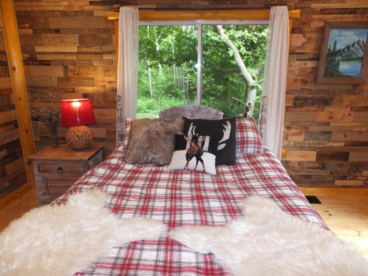 New! La Maison Malabar - Gorgeous Luxury Cabin! Holiday home