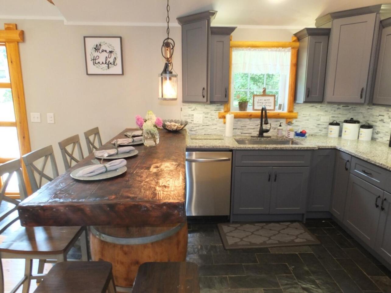 New! La Maison Malabar - Gorgeous Luxury Cabin! * South Haven